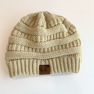 CLASSIC FUZZY LINED CC BEANIE TAN/BEIGE